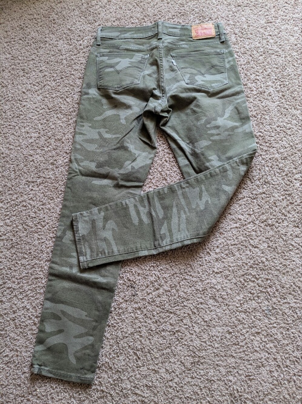 Levi's 711 Skinny Camo Jeans - Picture 4 of 10
